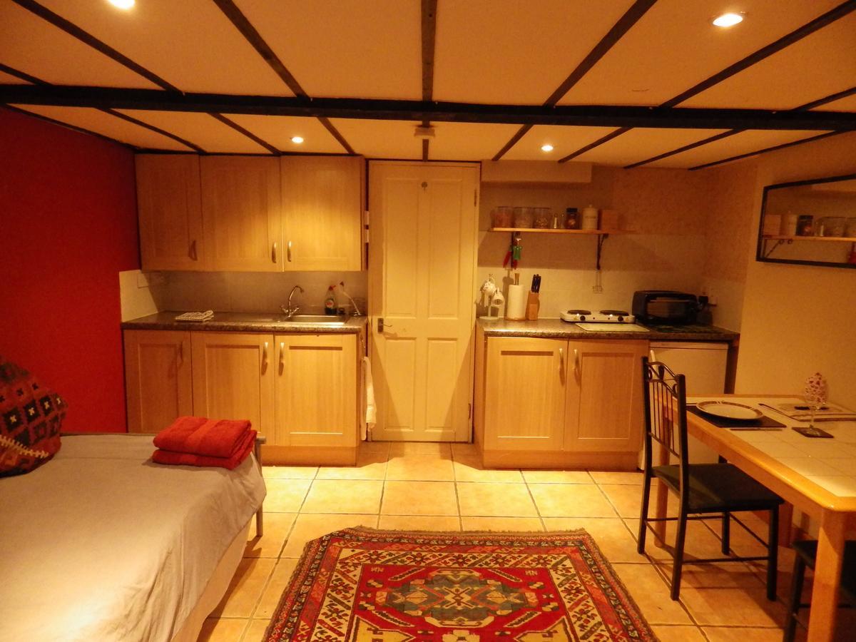 אברגאבני Ryvington Apartments חדר תמונה